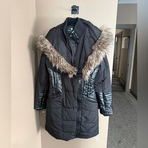 Vintage Northside Women's Black Long Puffer Jacket with Faux Fur Trim